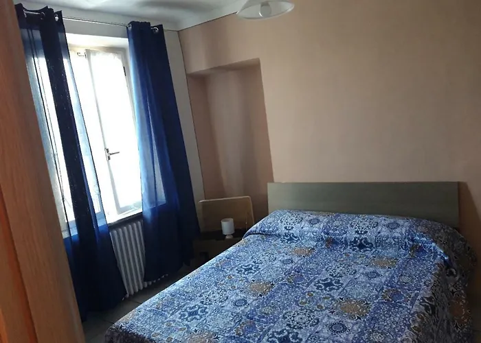 אורחן Della Luna Rossa Calosso